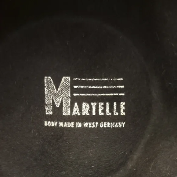 Vintage Su-Zan Originale Martelle Black Women's Cloche Hat with Velvet Ribbon - Picture 7 of 10